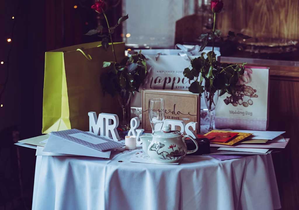DIY and handmade gifts that spark joy on your anniversary