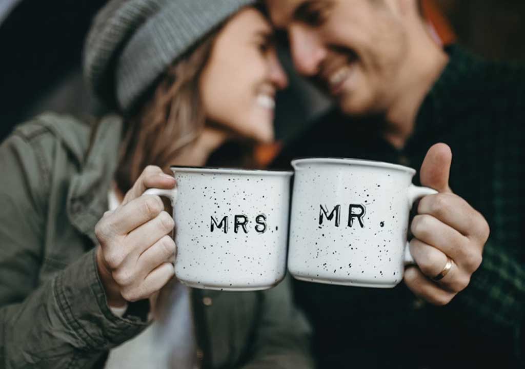 Romantic Yet Classic: Traditional Anniversary Gift Ideas