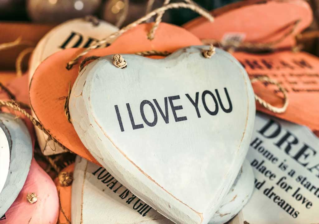 Personal and Thoughtful Milestone Anniversary Gift Ideas